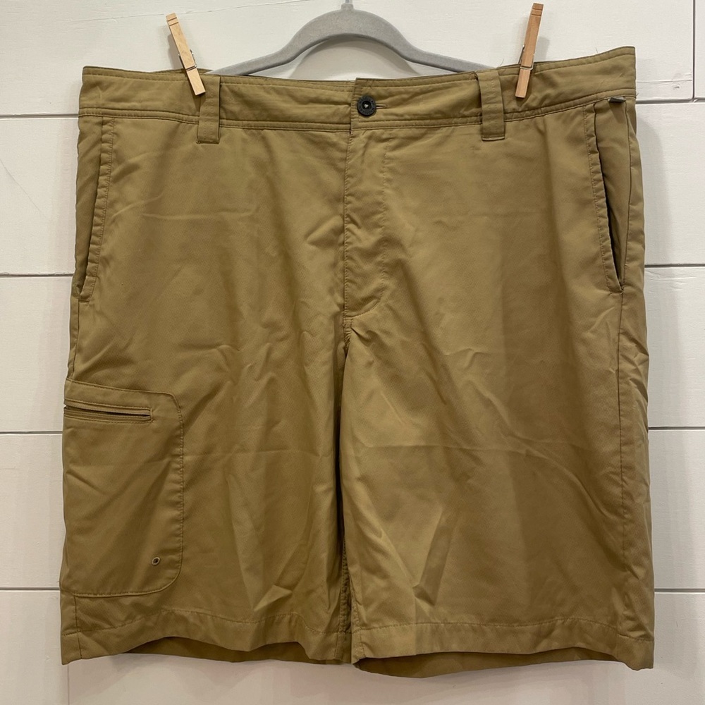 Magellan Fishing Shorts for Men, Size 38, fish Gear MagRepel